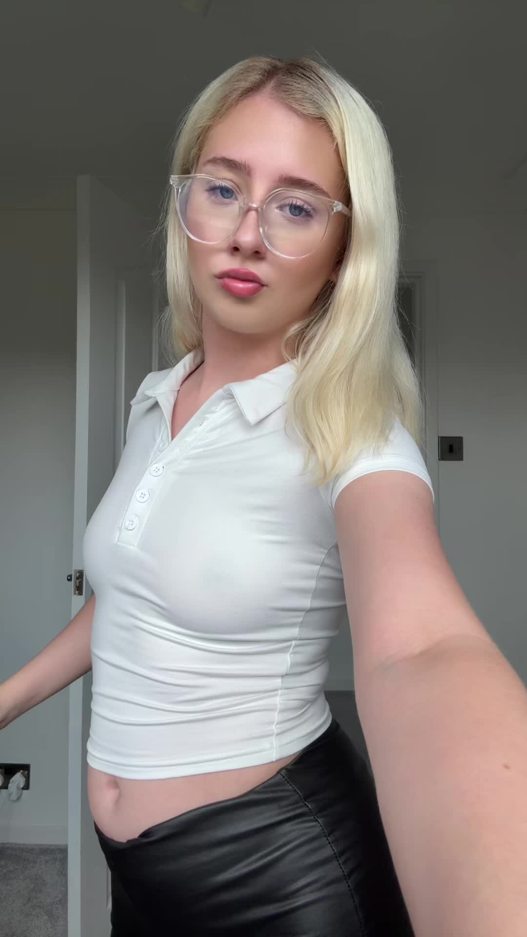 @harleymaeee2