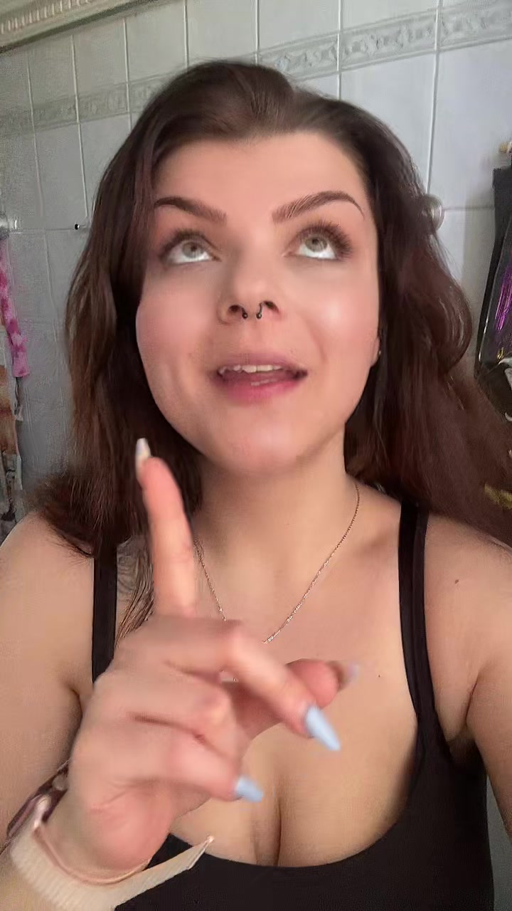 @ꜱᴀʀᴀʜ💚