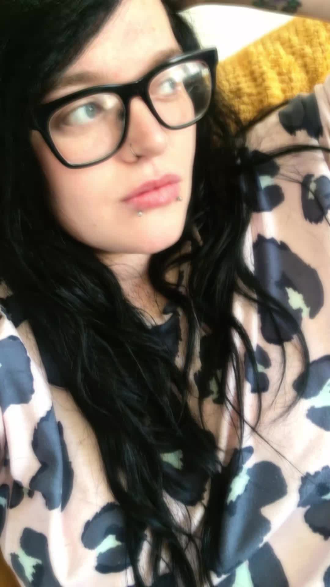 @🖤💜 Elle Lou 💜🖤