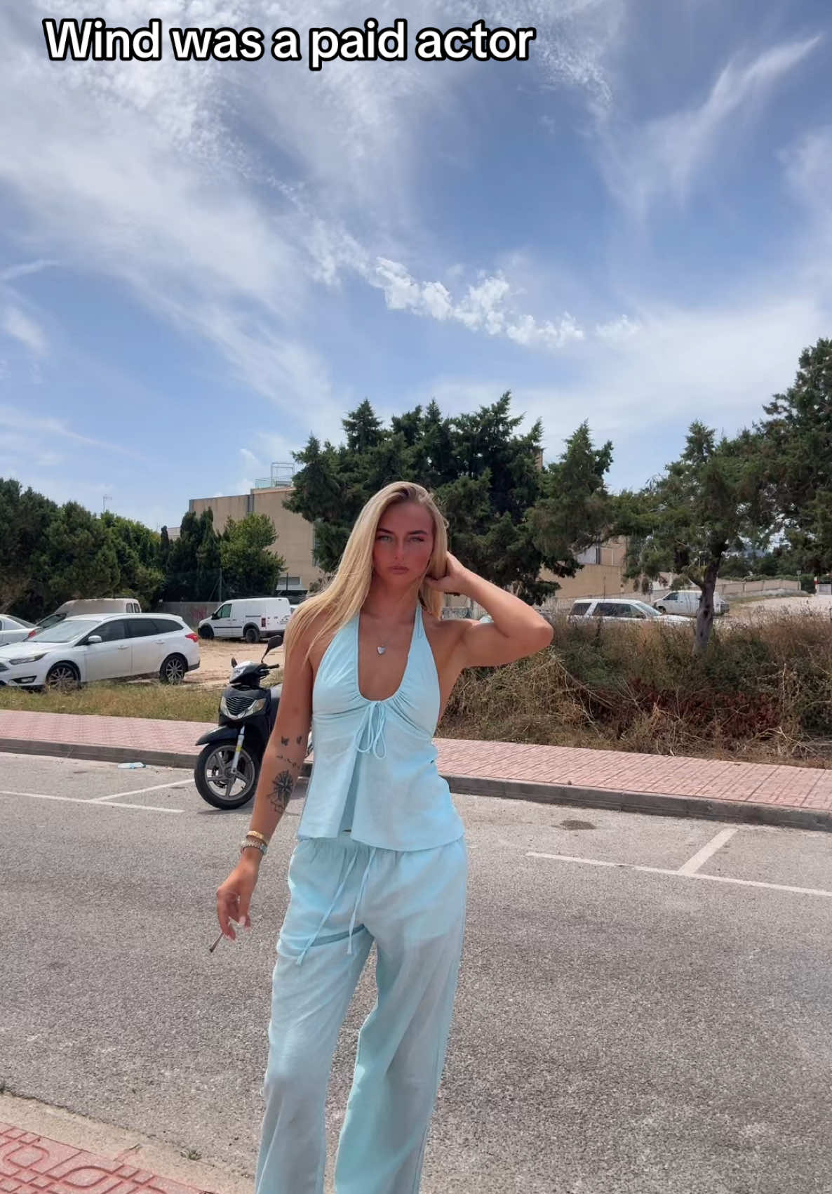 @chloehollyboyle