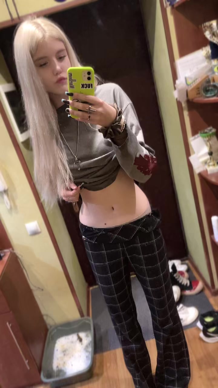 @isnomia