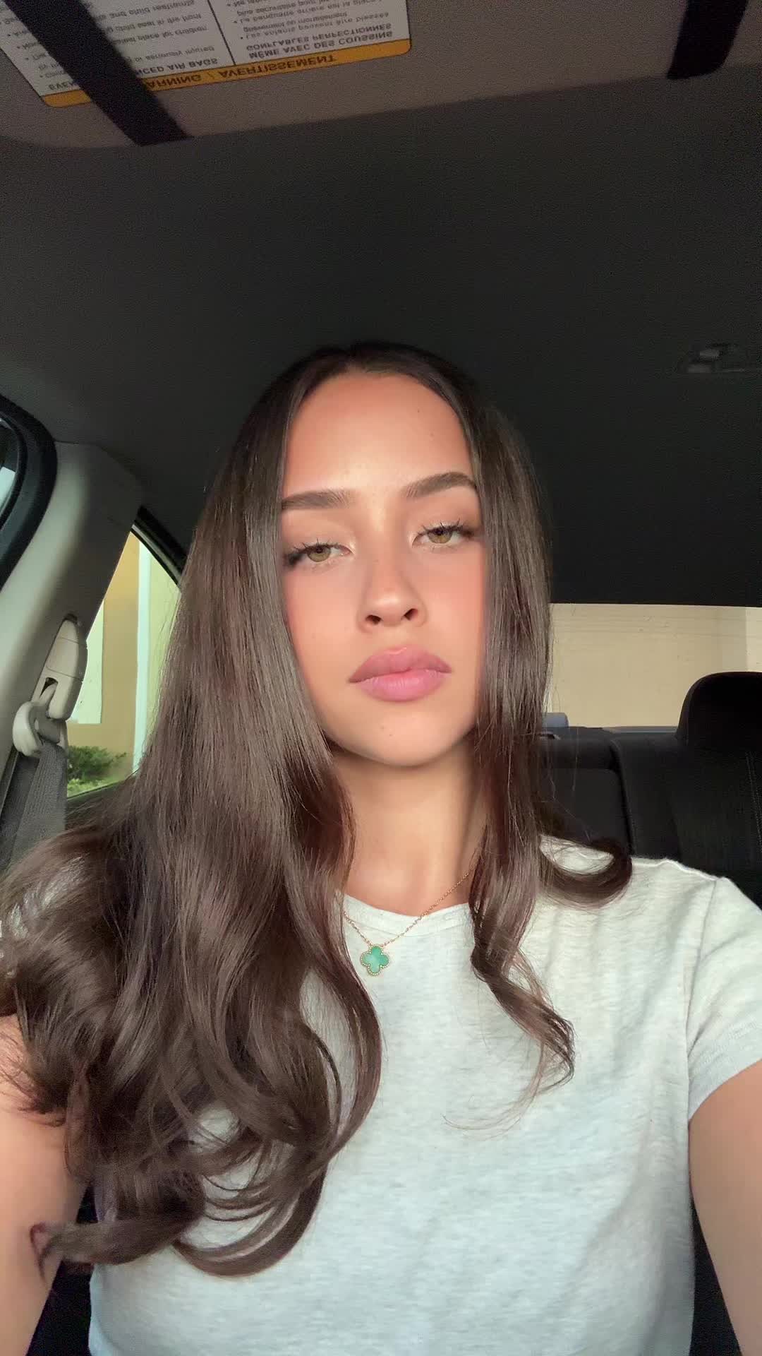 @mellmarquezz