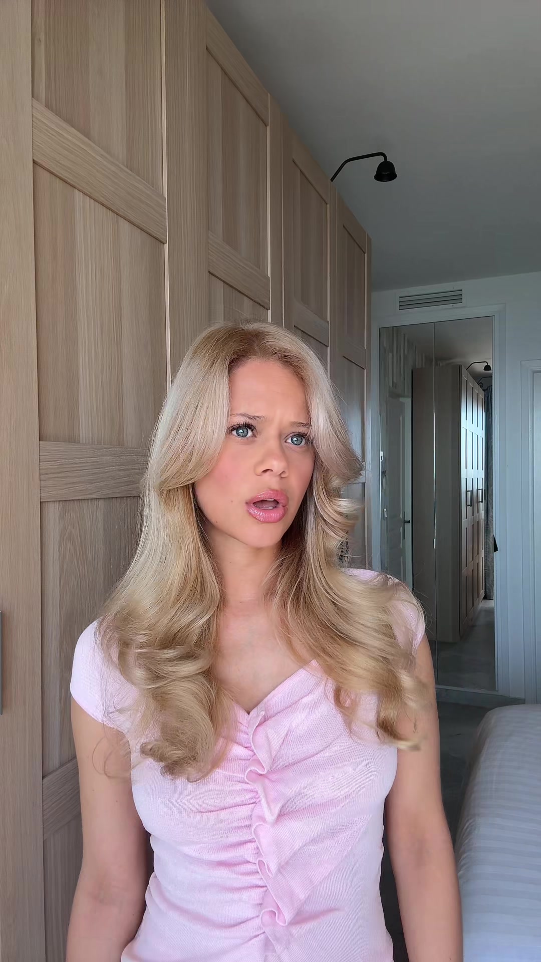 @leoniepapilloon