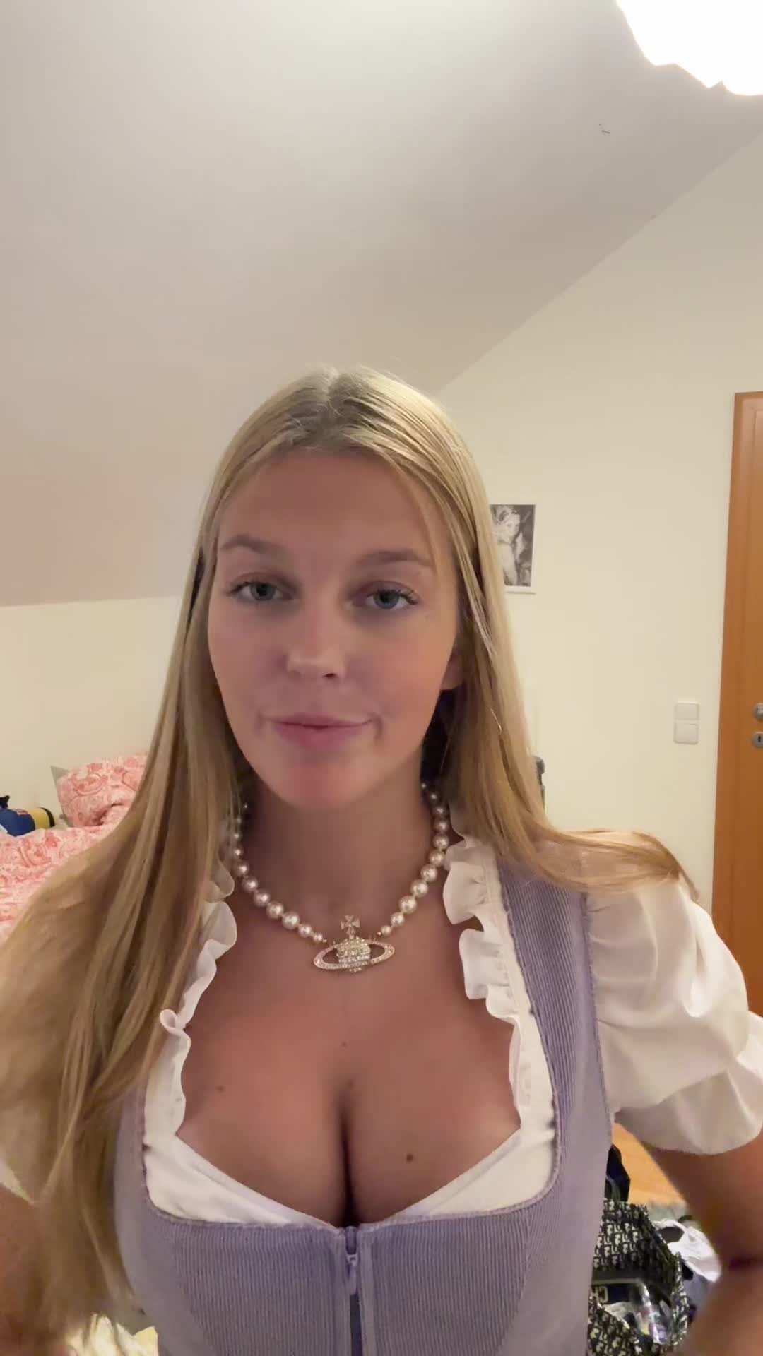 @emelieaway