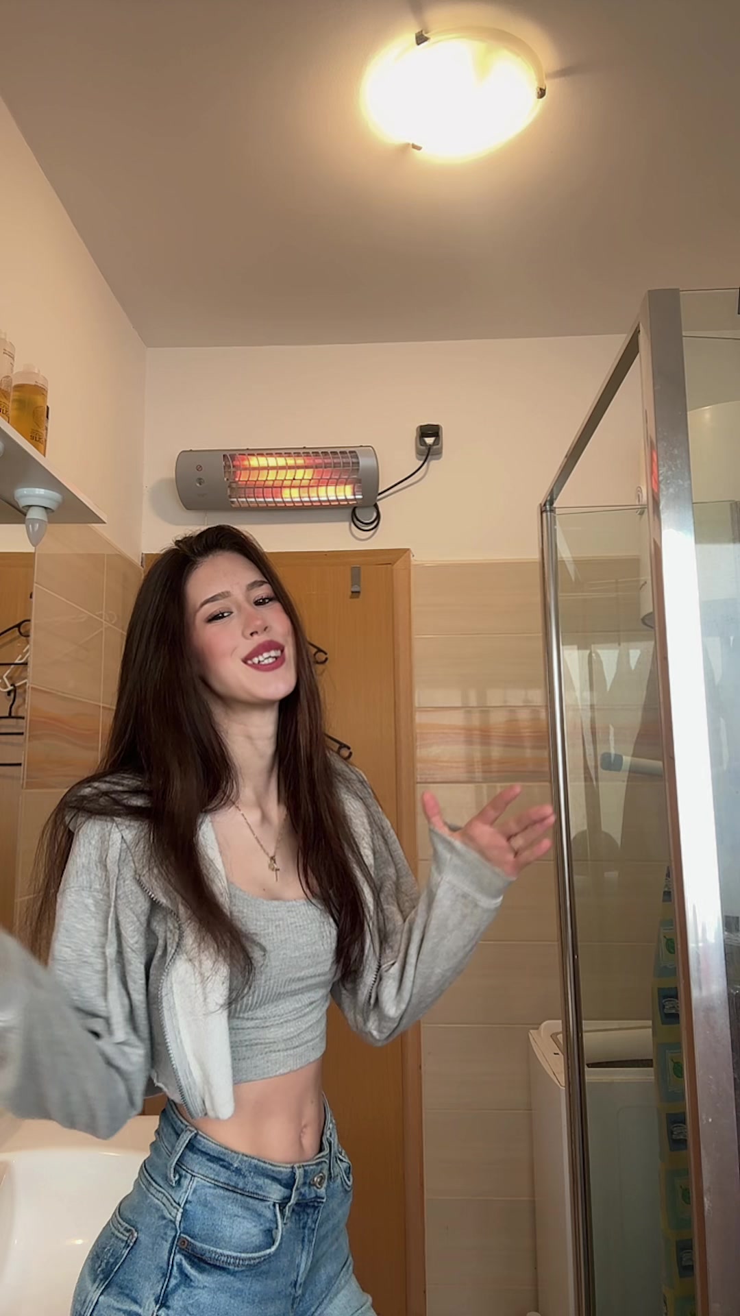 @Saraa