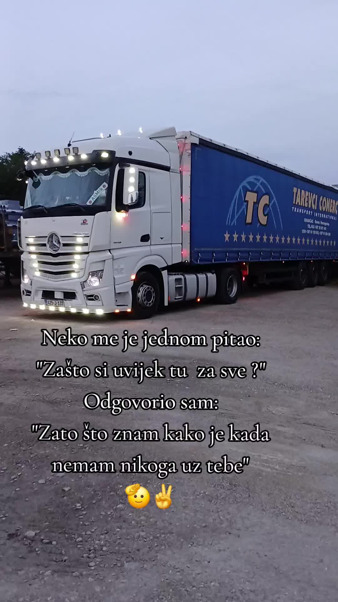@Šmeker ✌️✌