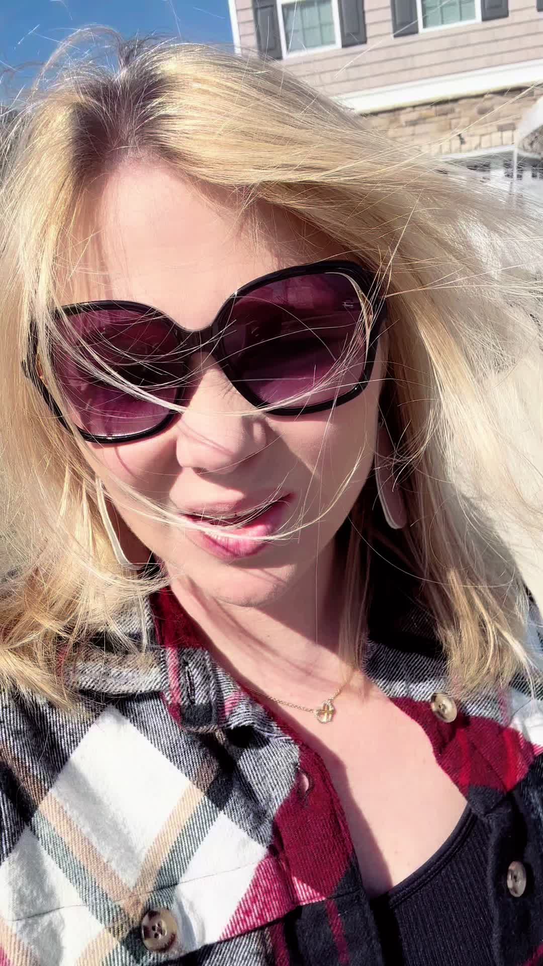 @Kelly Green|Mom2manygreens