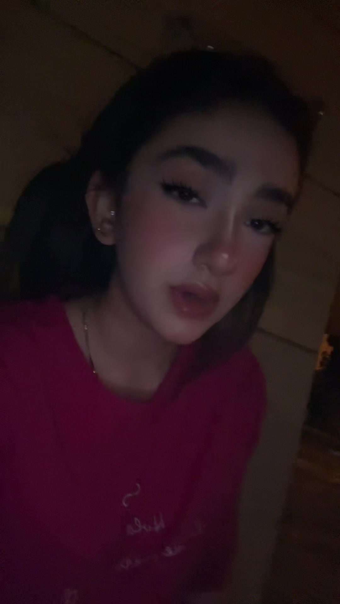 @👧🏻