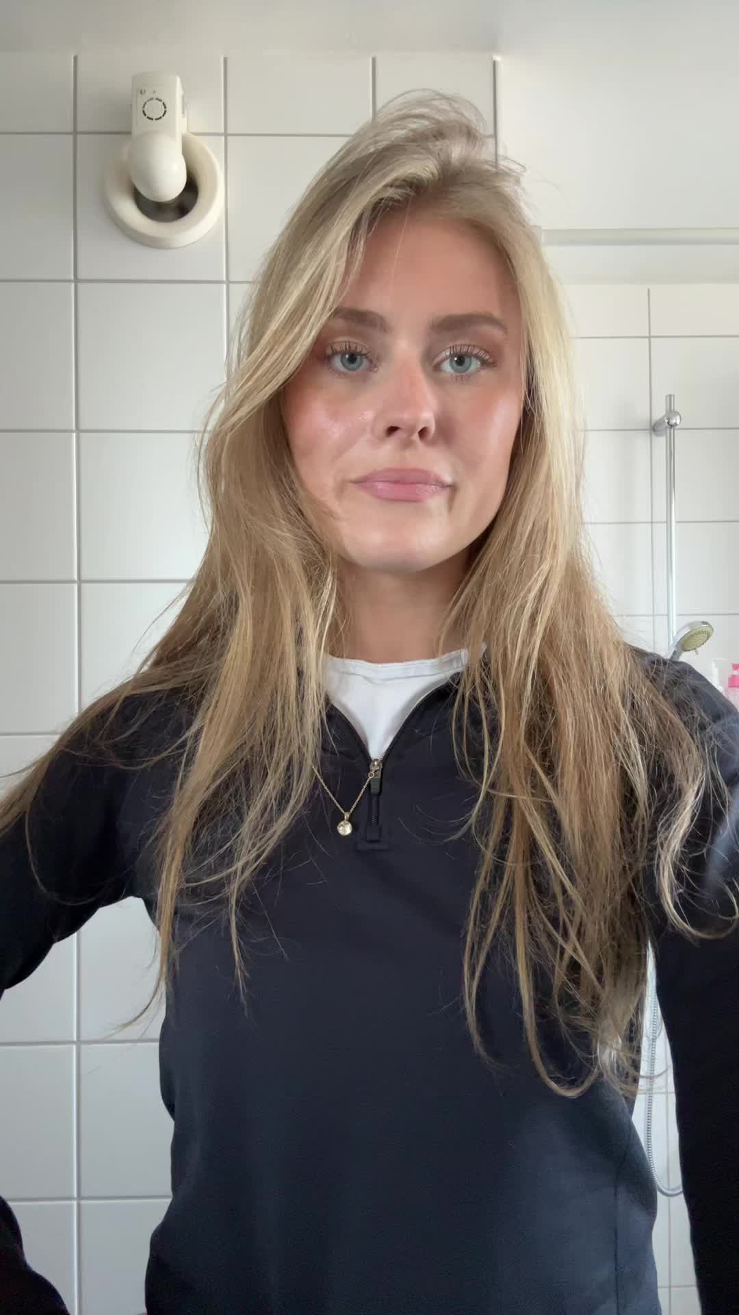 @ELLAAA