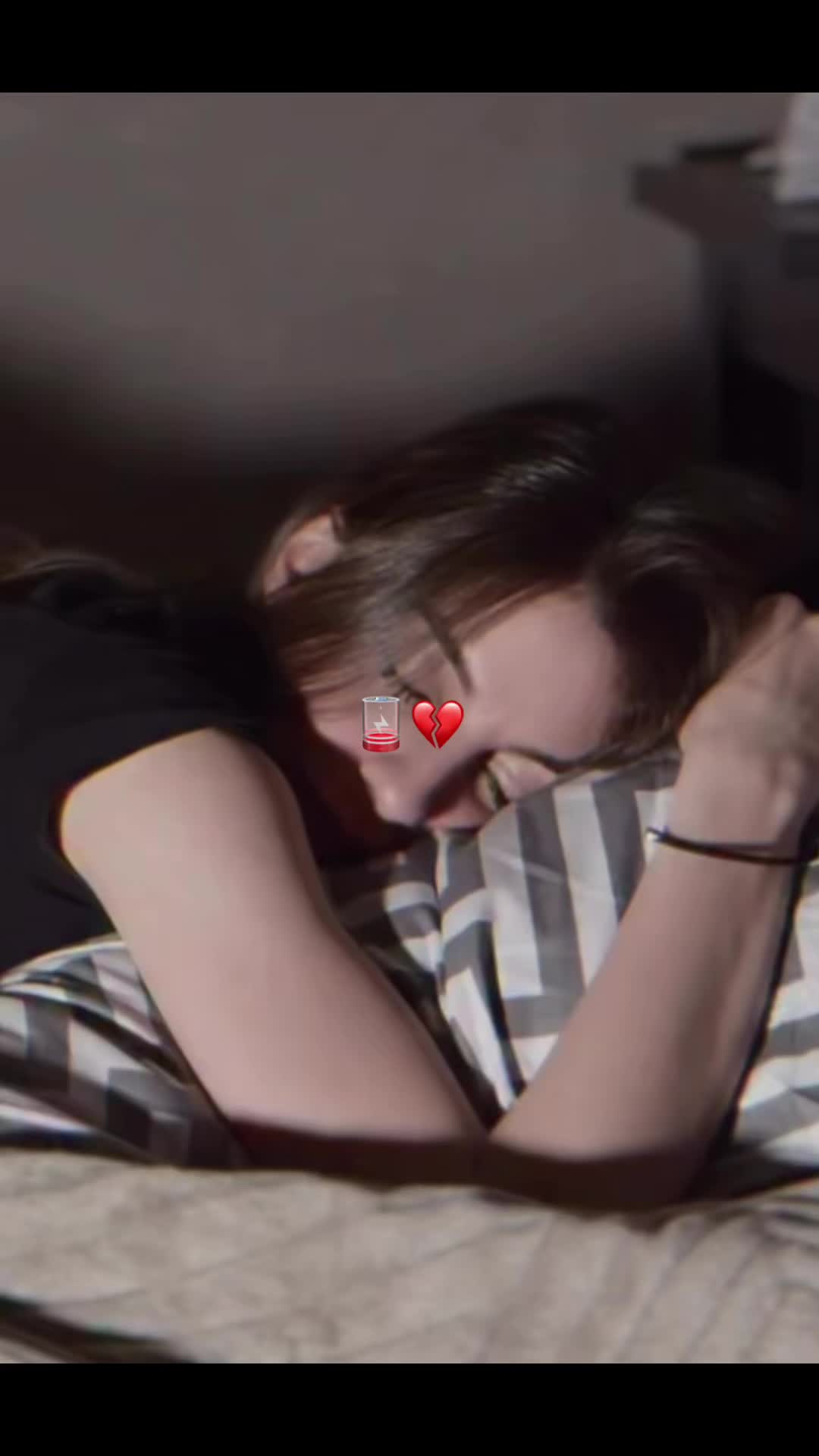 @๐ซ