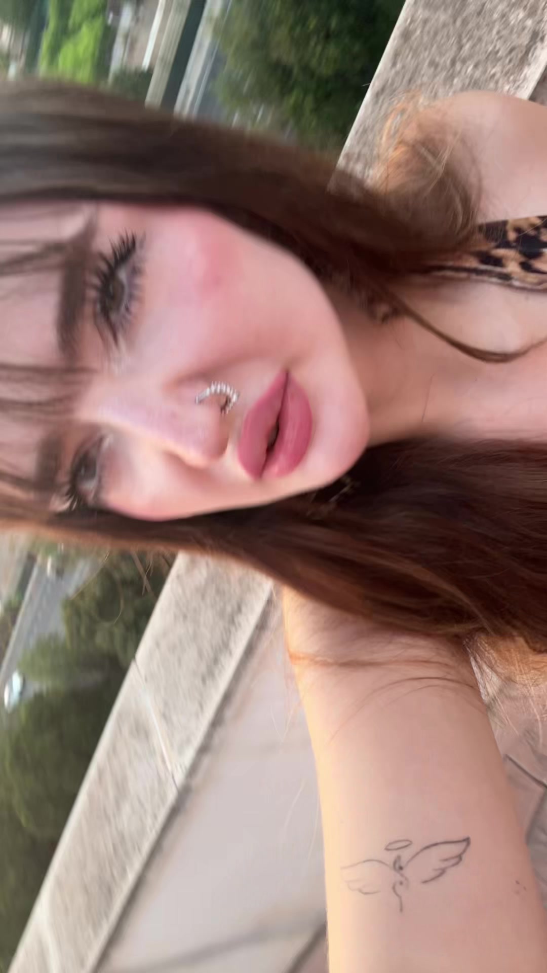 @iris