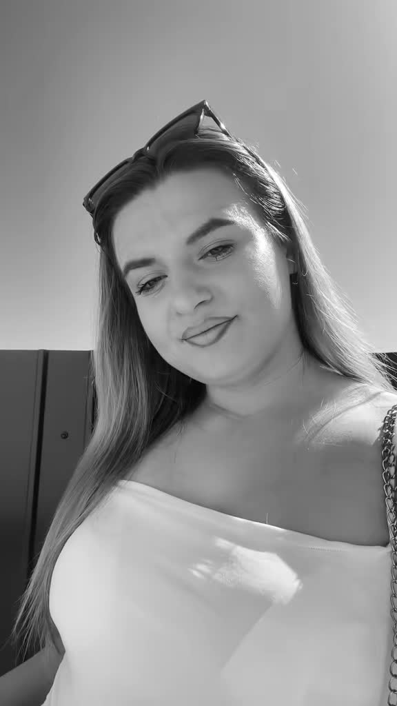 @Iuliaaaa_17