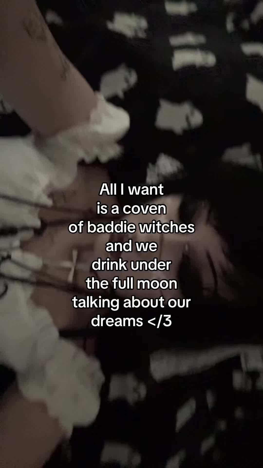 @𝔰𝔦𝔯𝔦𝔰 𓋹🧟&zwj;♀️ ݁ ˖ִ