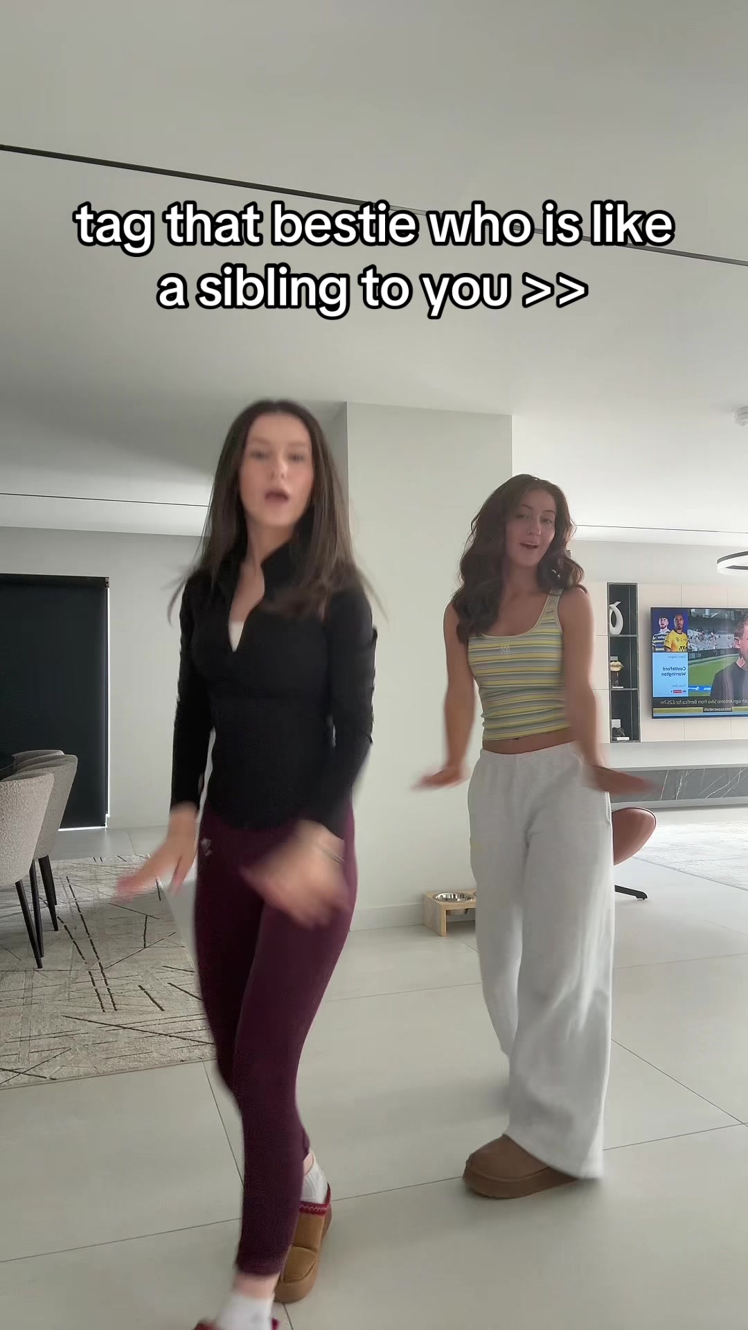 @thesimp5onsisters