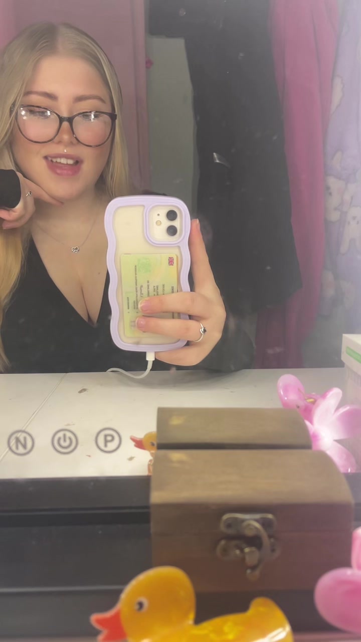 @_kaysha_louise_