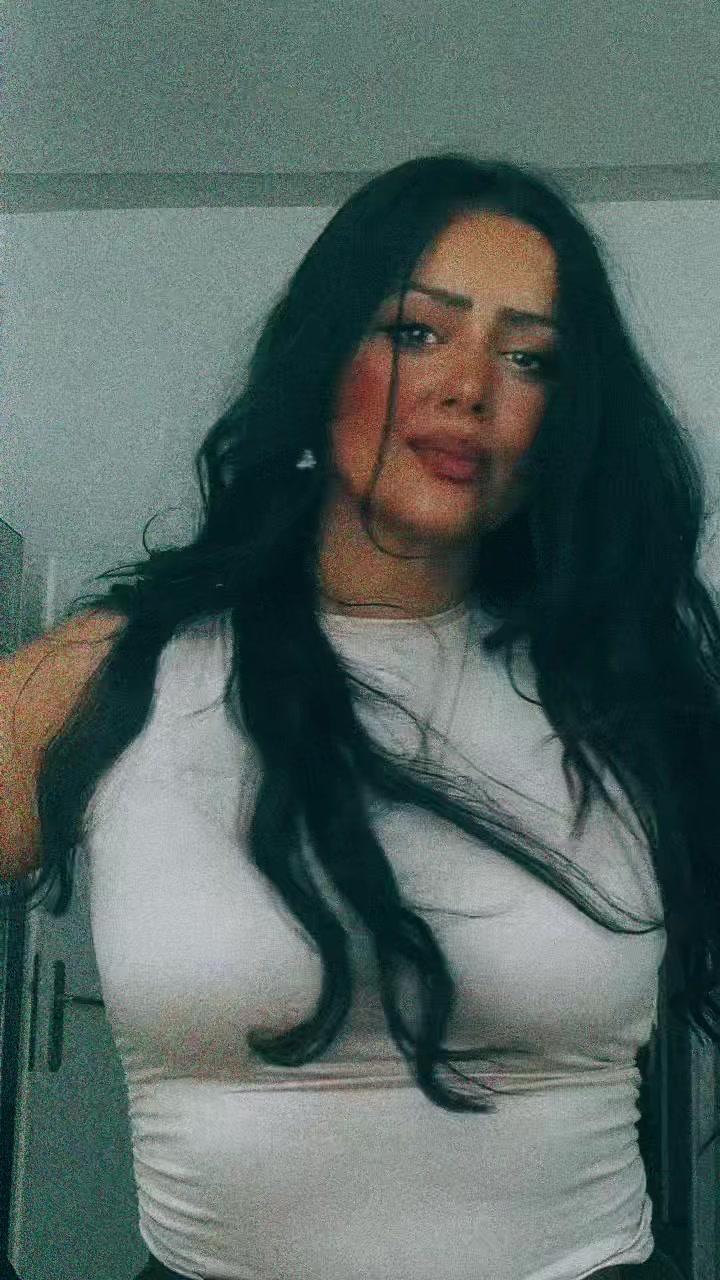 @ℰ