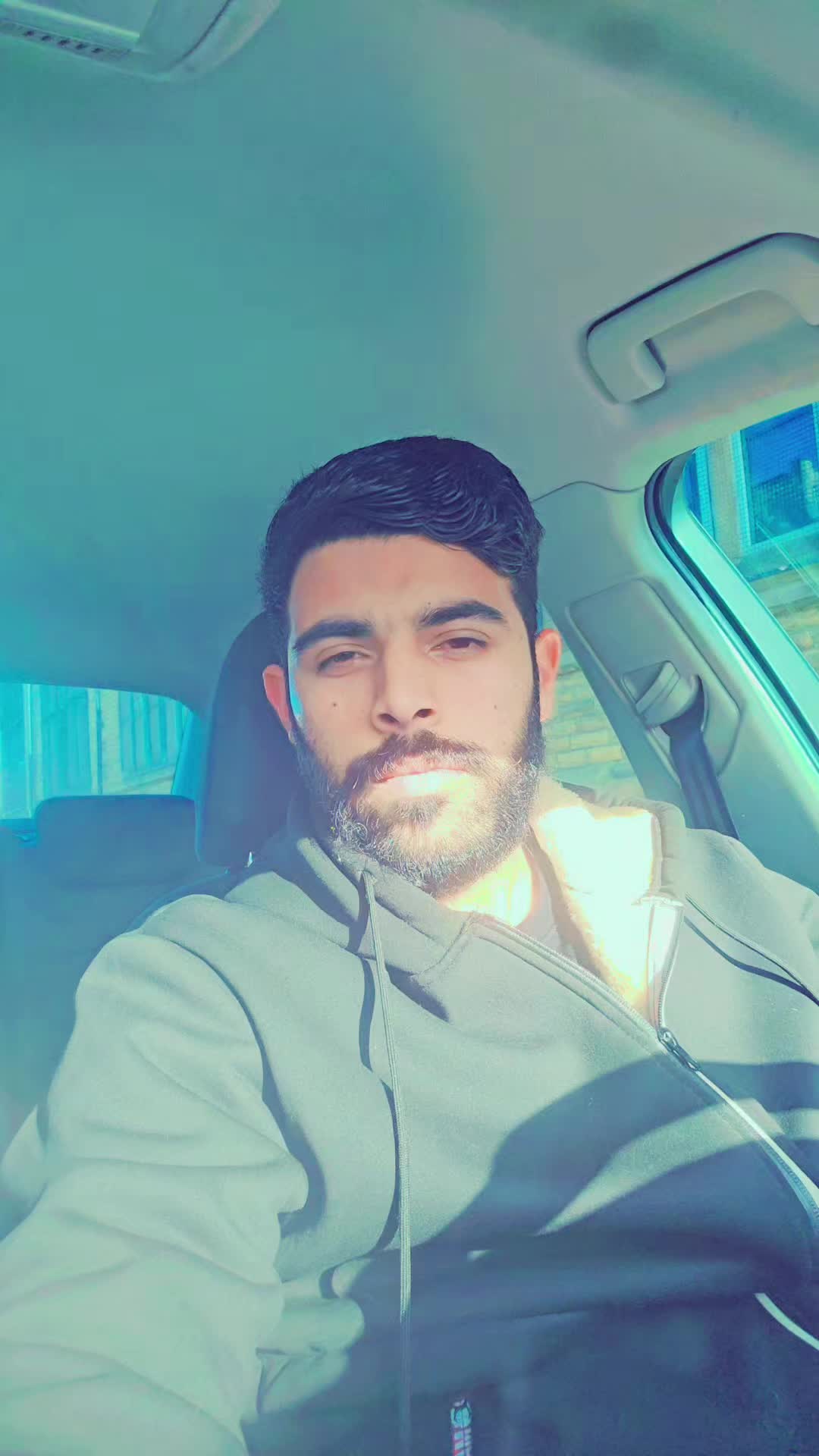@MALIK_🇵🇰 👉 🇬🇧