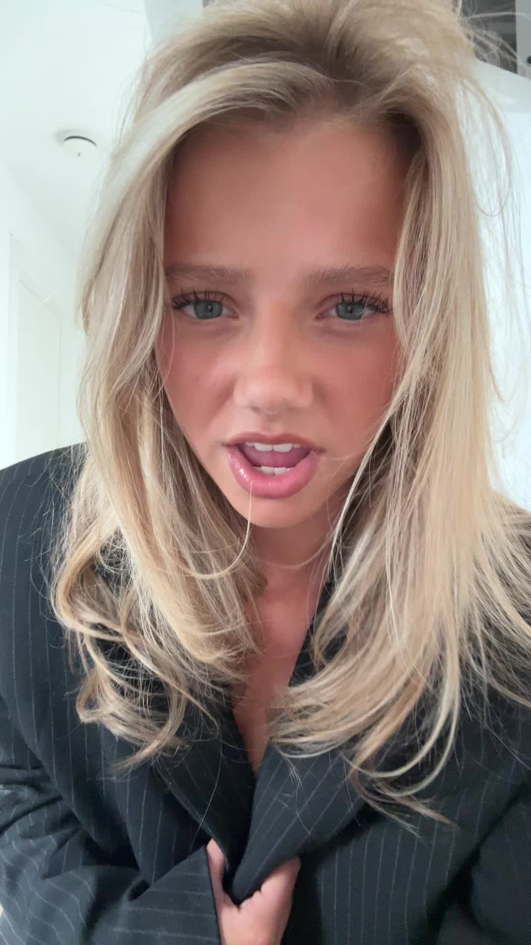 @Fleur <3