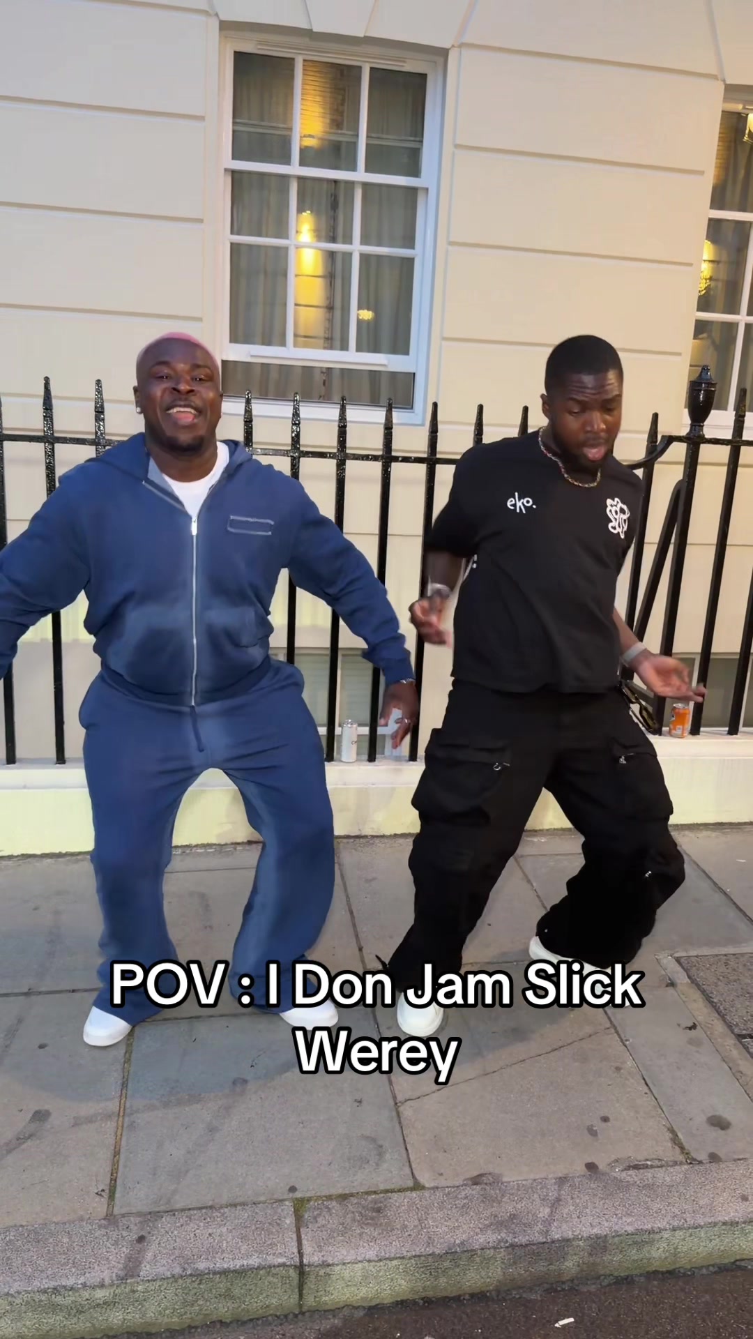 @burukuomoba