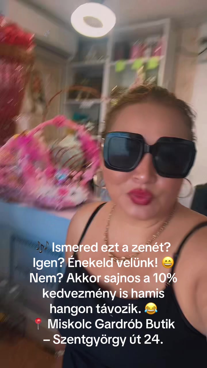 @👑Hajni GardróbButik Miskolc👑