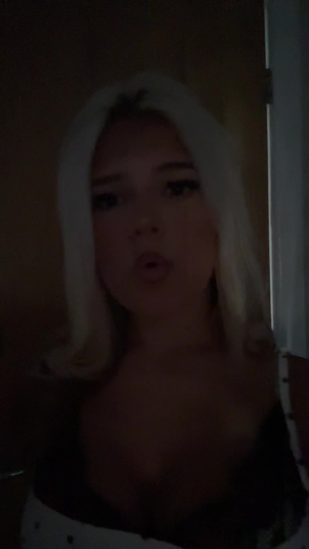 @laceyxo