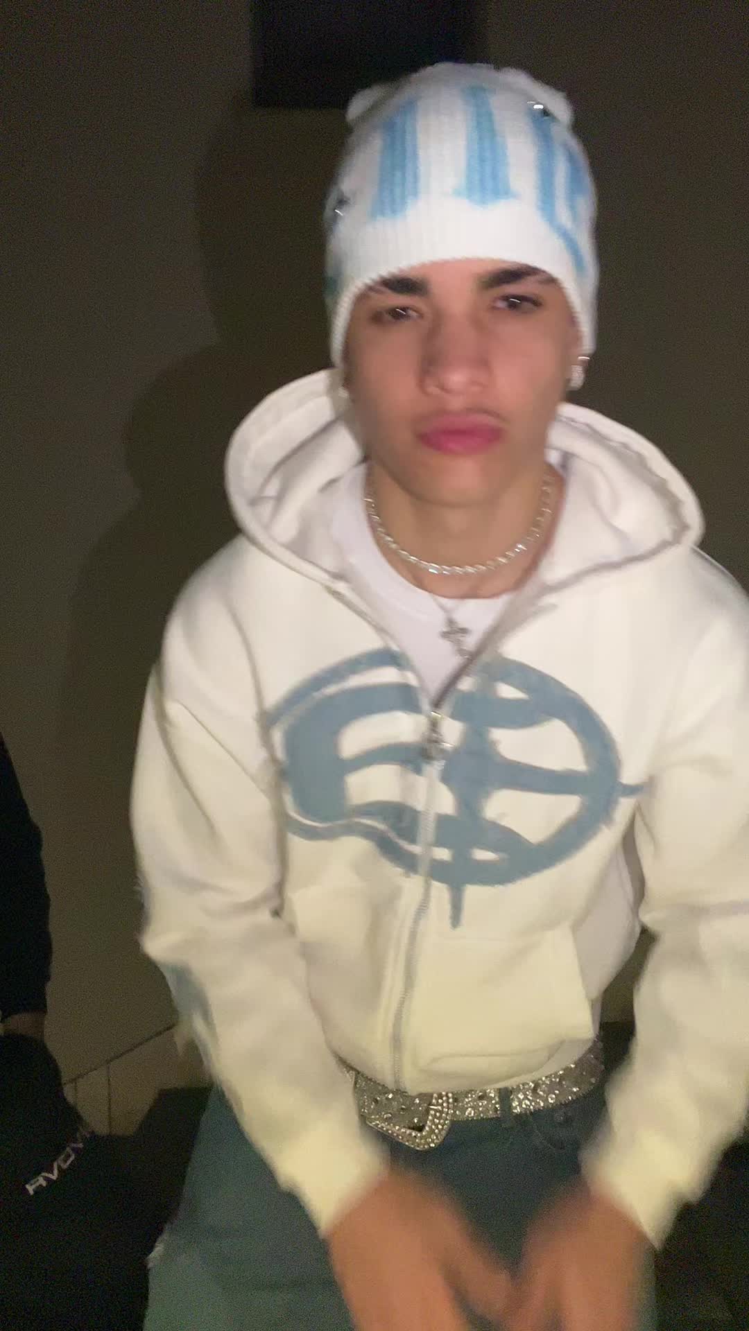 @angel_tejada