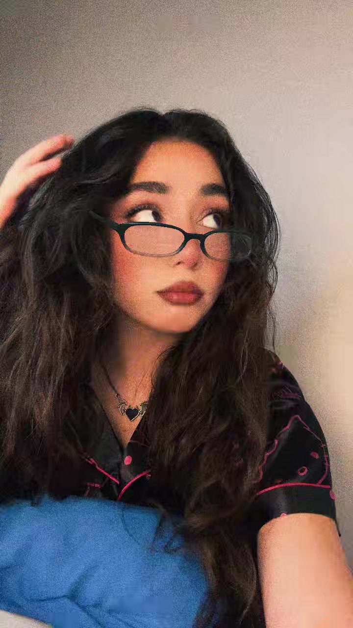 @𝓗𝓪𝓵𝓸𝓻𝓪🧚🏼&zwj;♀️✨