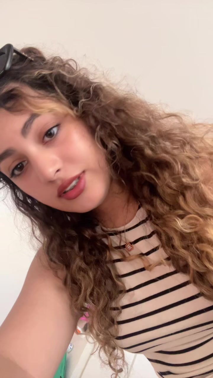 @Sundaygirl🦋