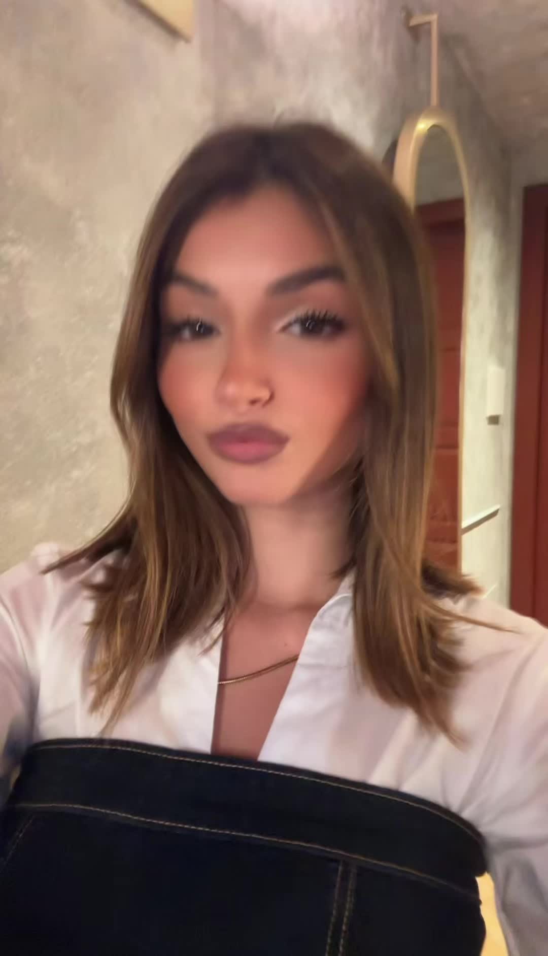 @elenargiolas