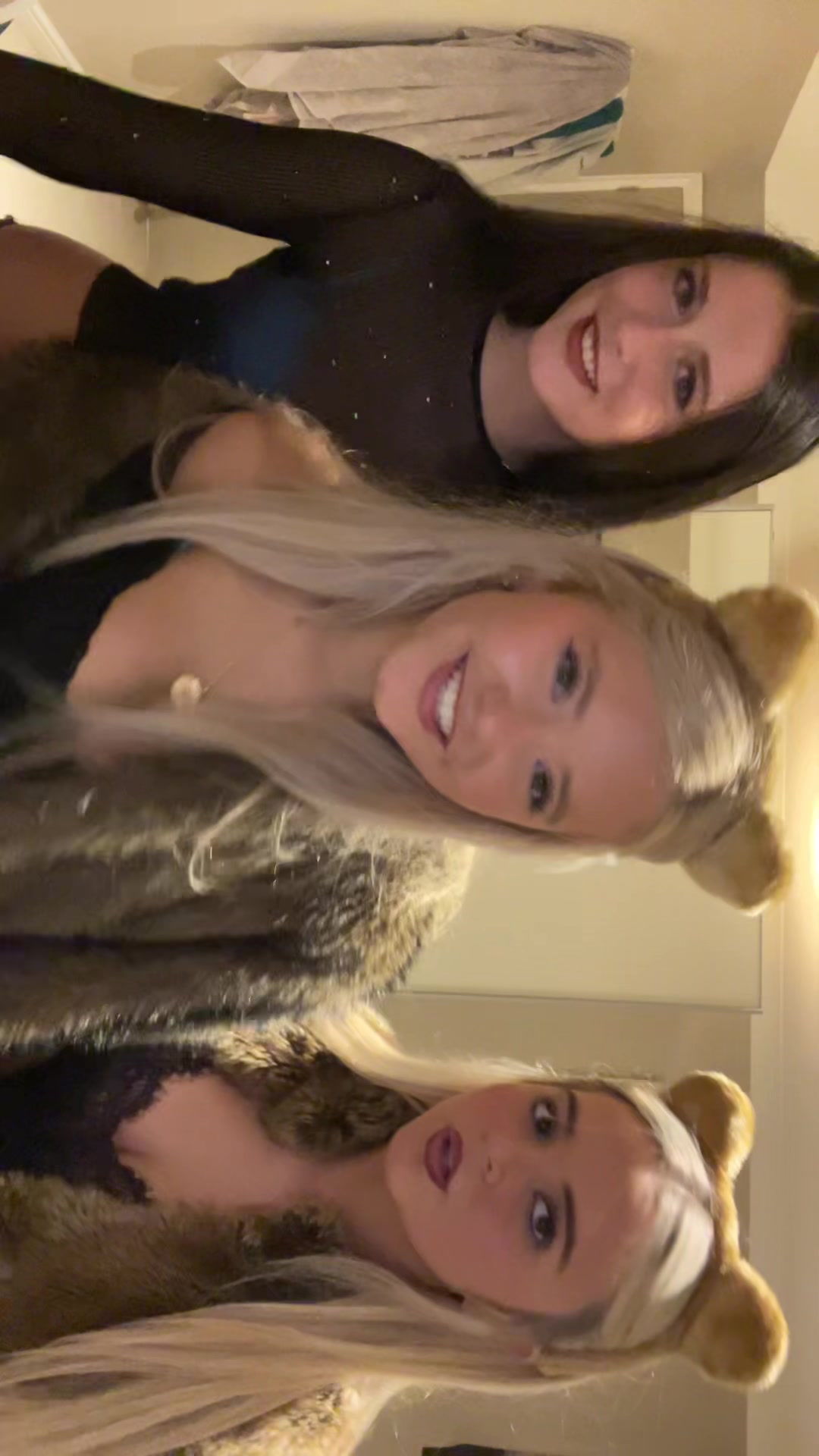 @amo