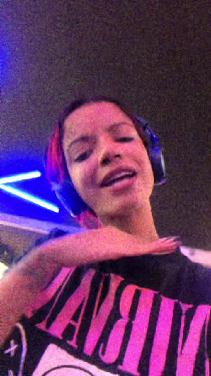 @Karol Moraes770