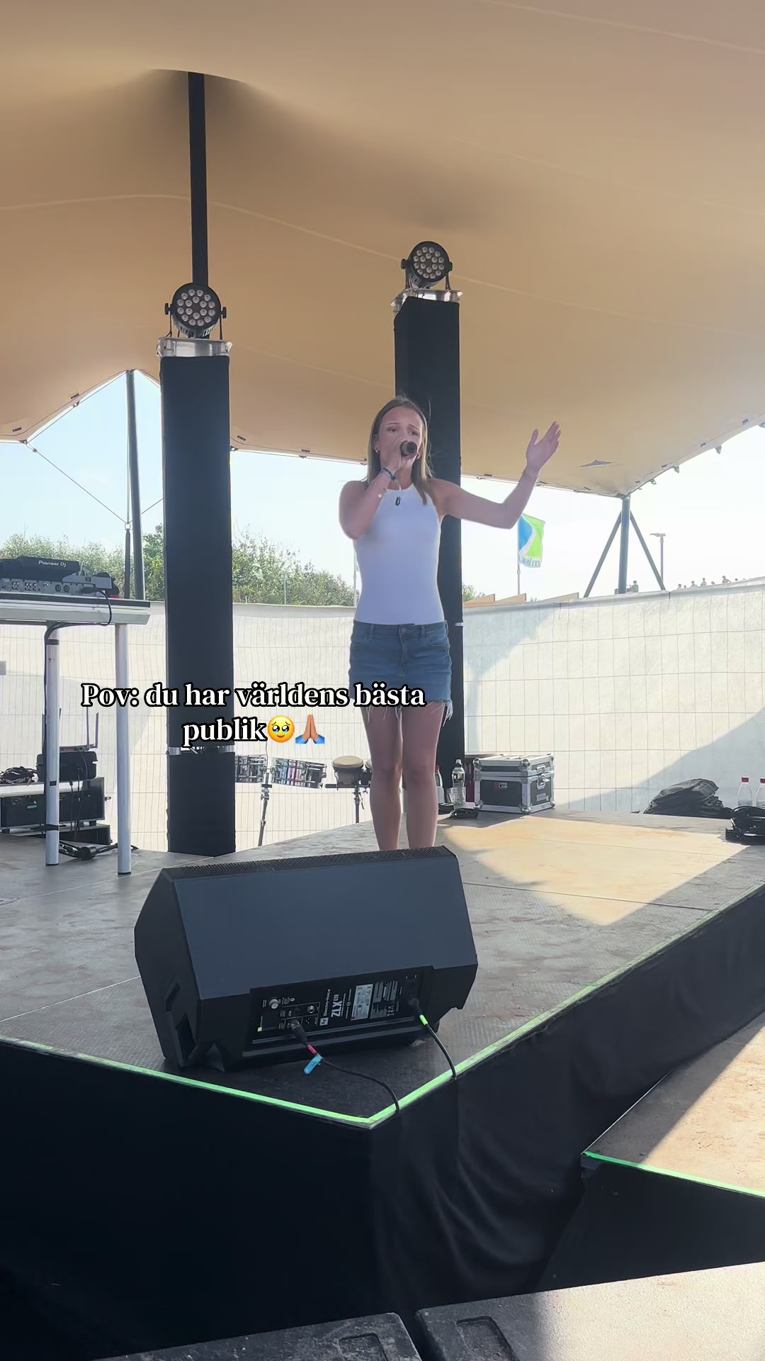 @Lia
