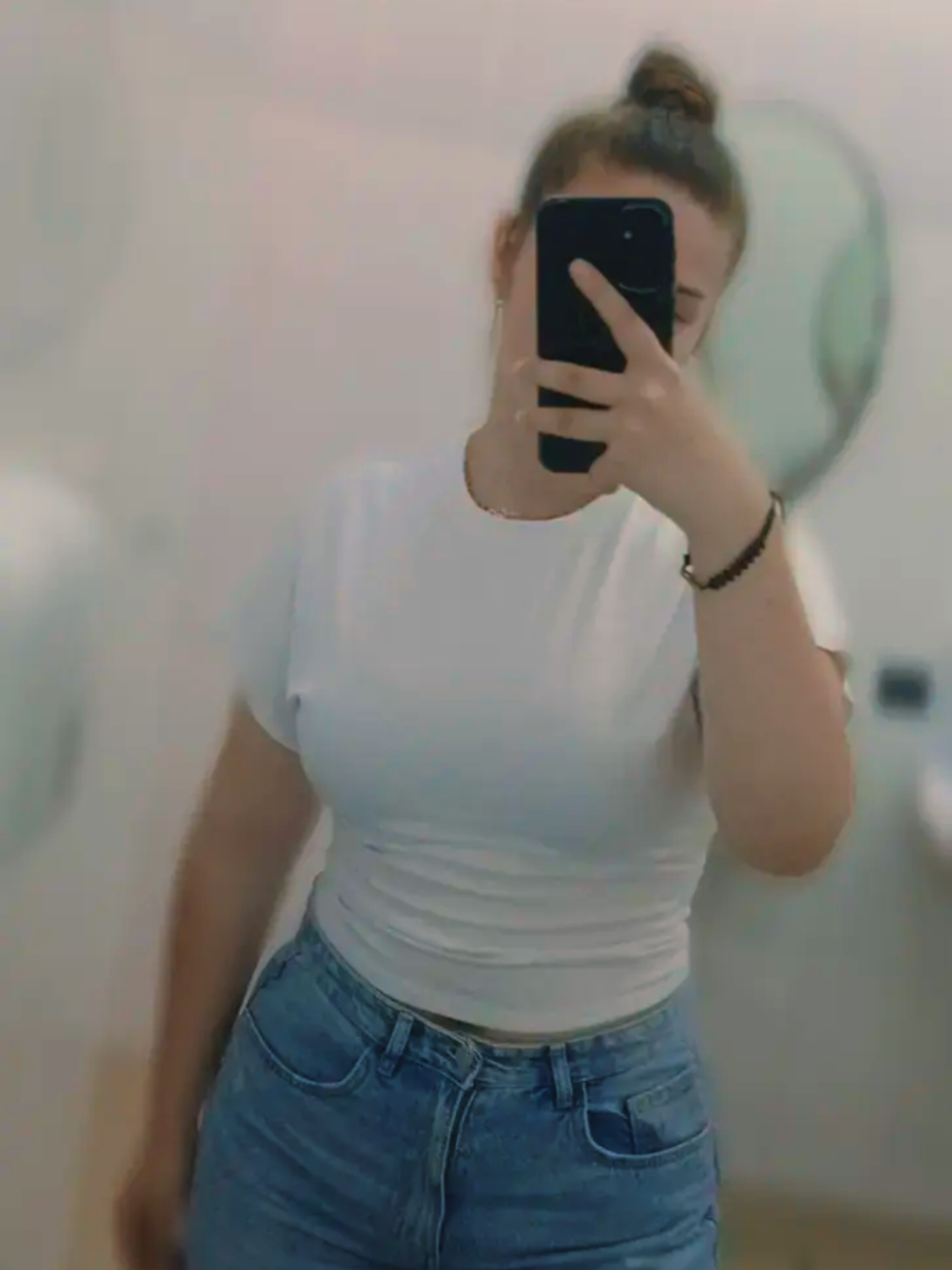 @Evel&yuml;n.Čiurea🕊