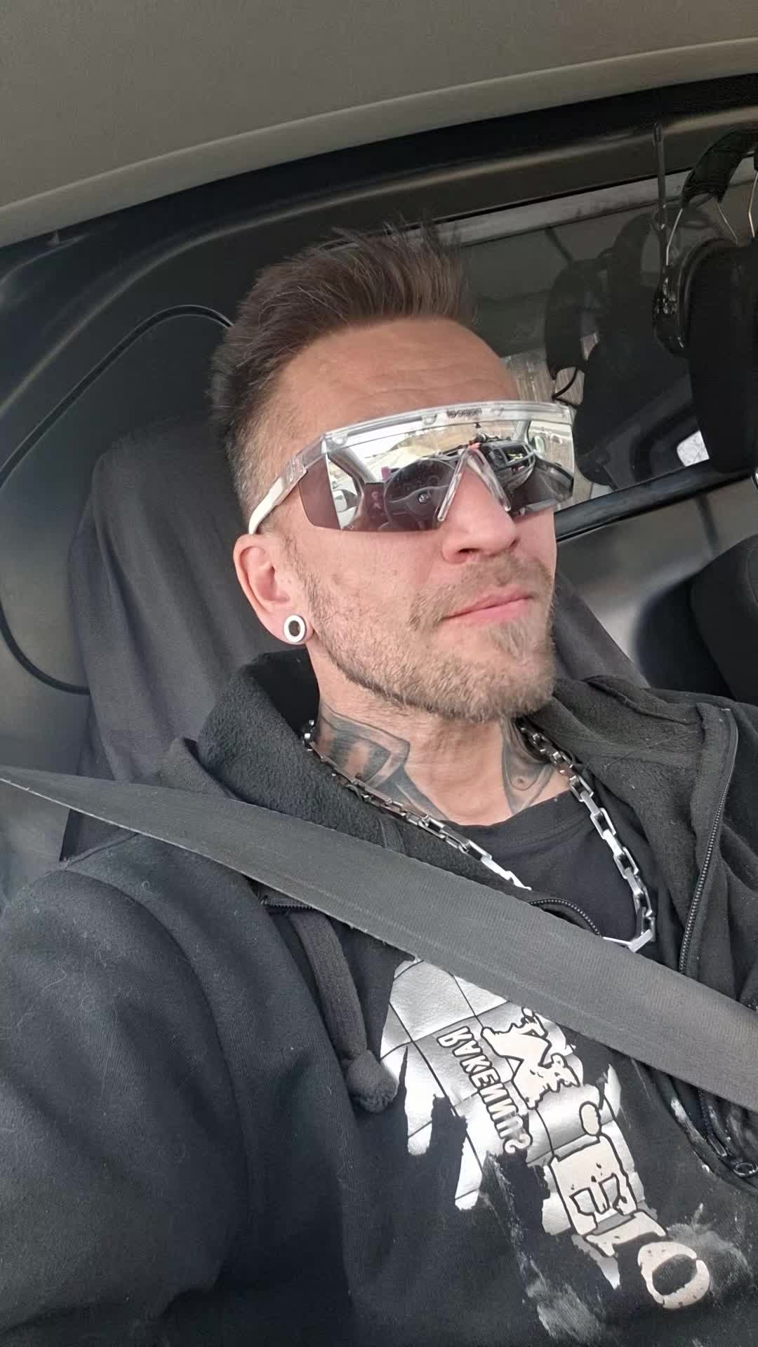 @Magicmikefin | ig Magicmikefin