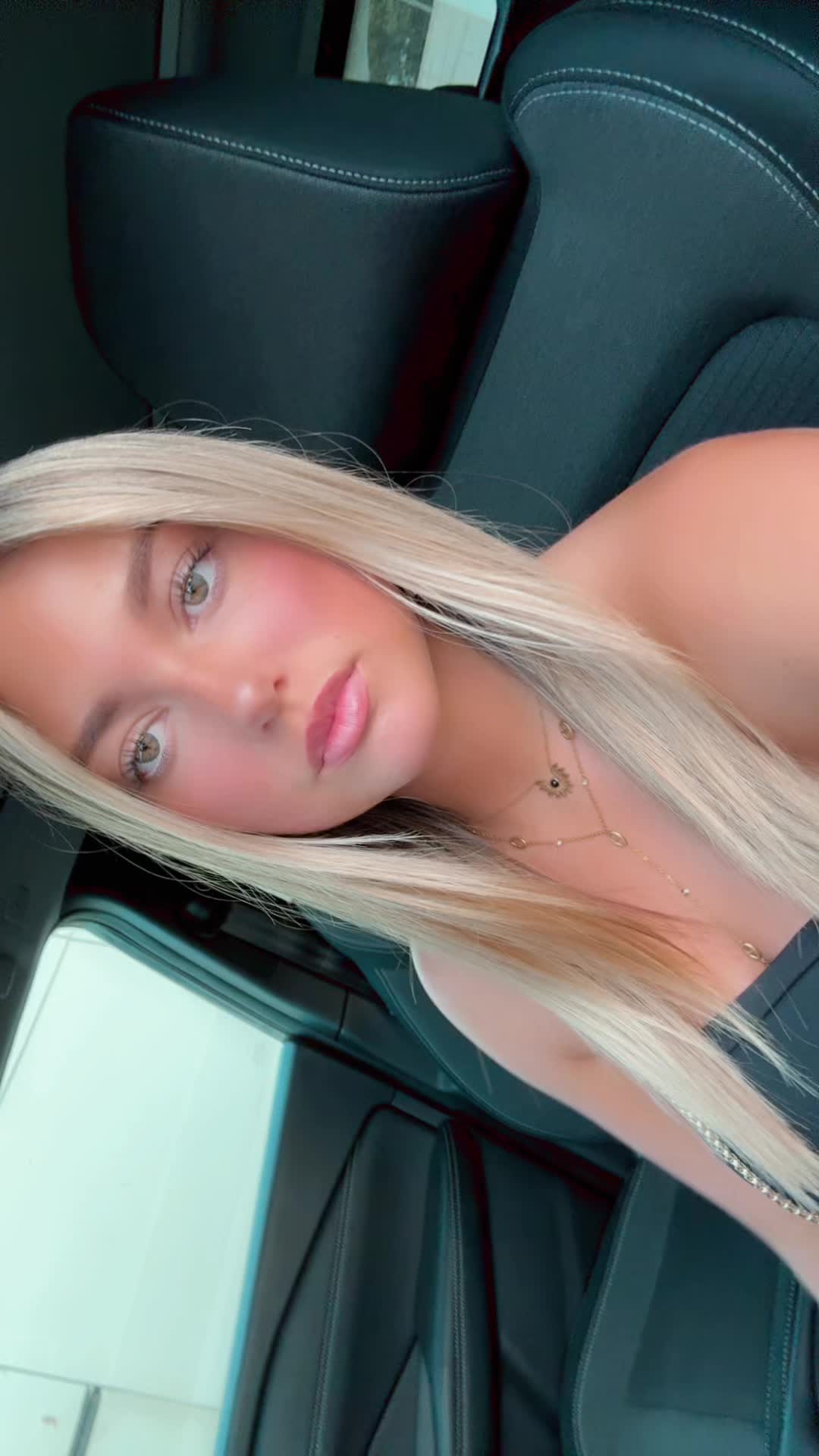 @Clémence