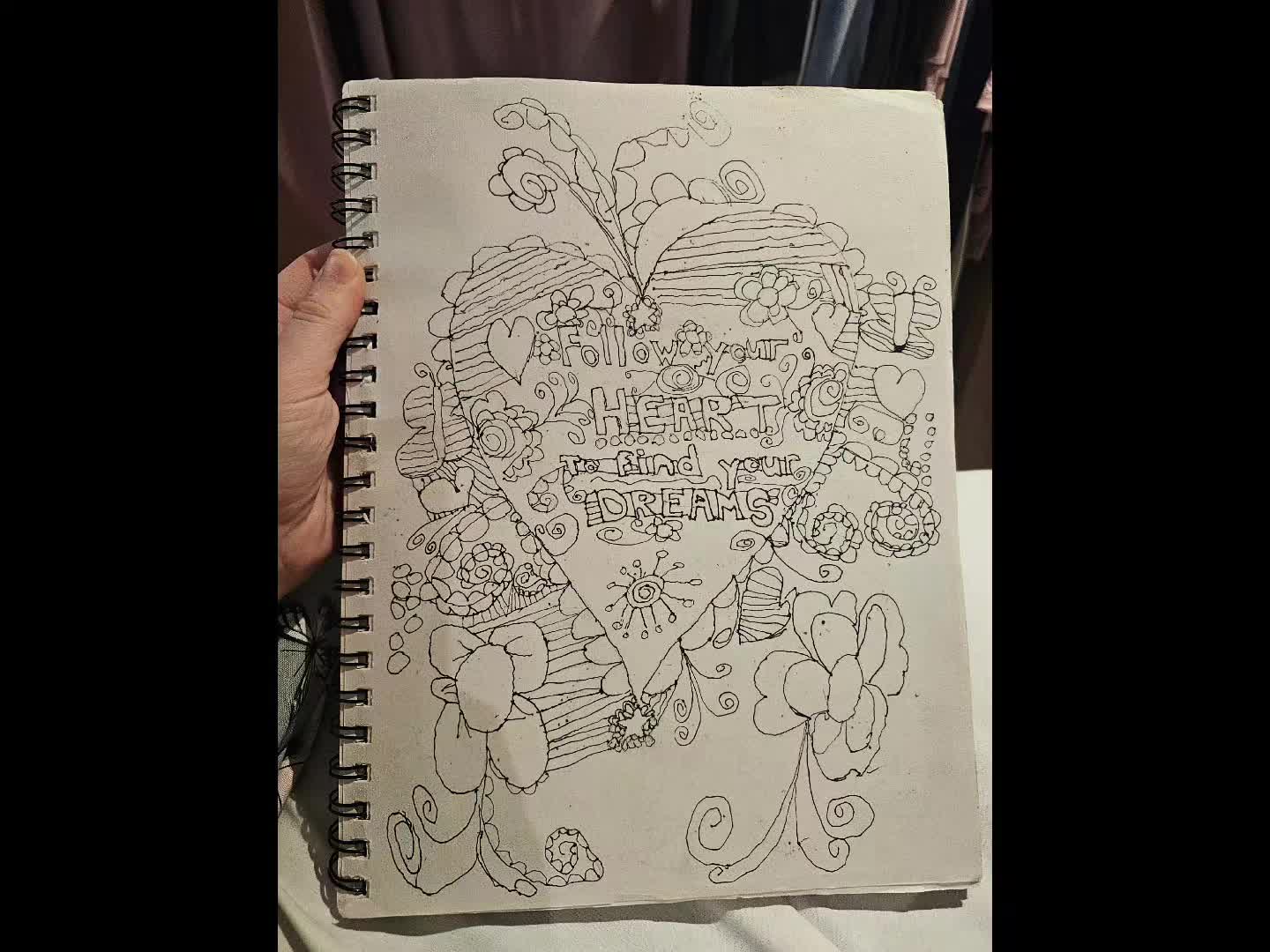 @@Chloe_mouth-painter-artist🎨