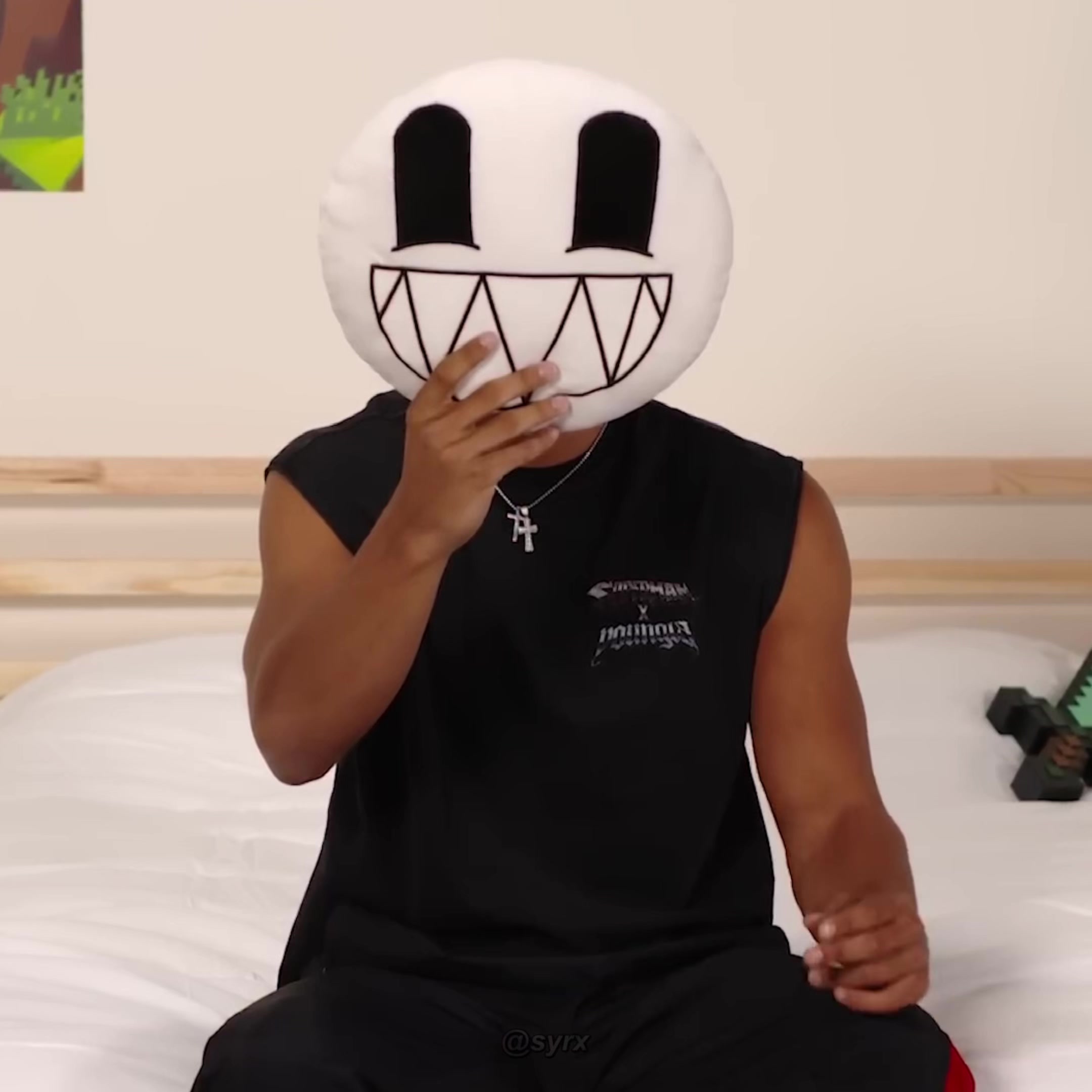 @𝙎𝙮𝙧𝙭
