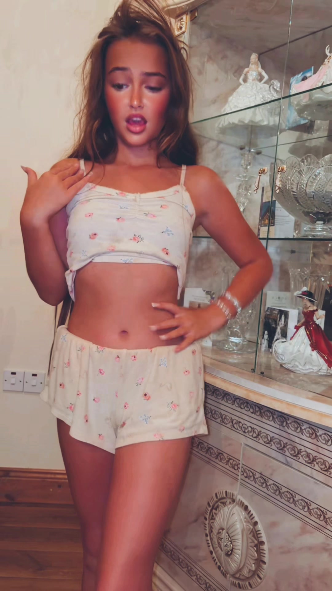 @ℬℯ𝓁𝓁𝒶 𝓂𝒸𝒾𝓃ℯ𝓇𝓃ℯ𝓎💕🍫