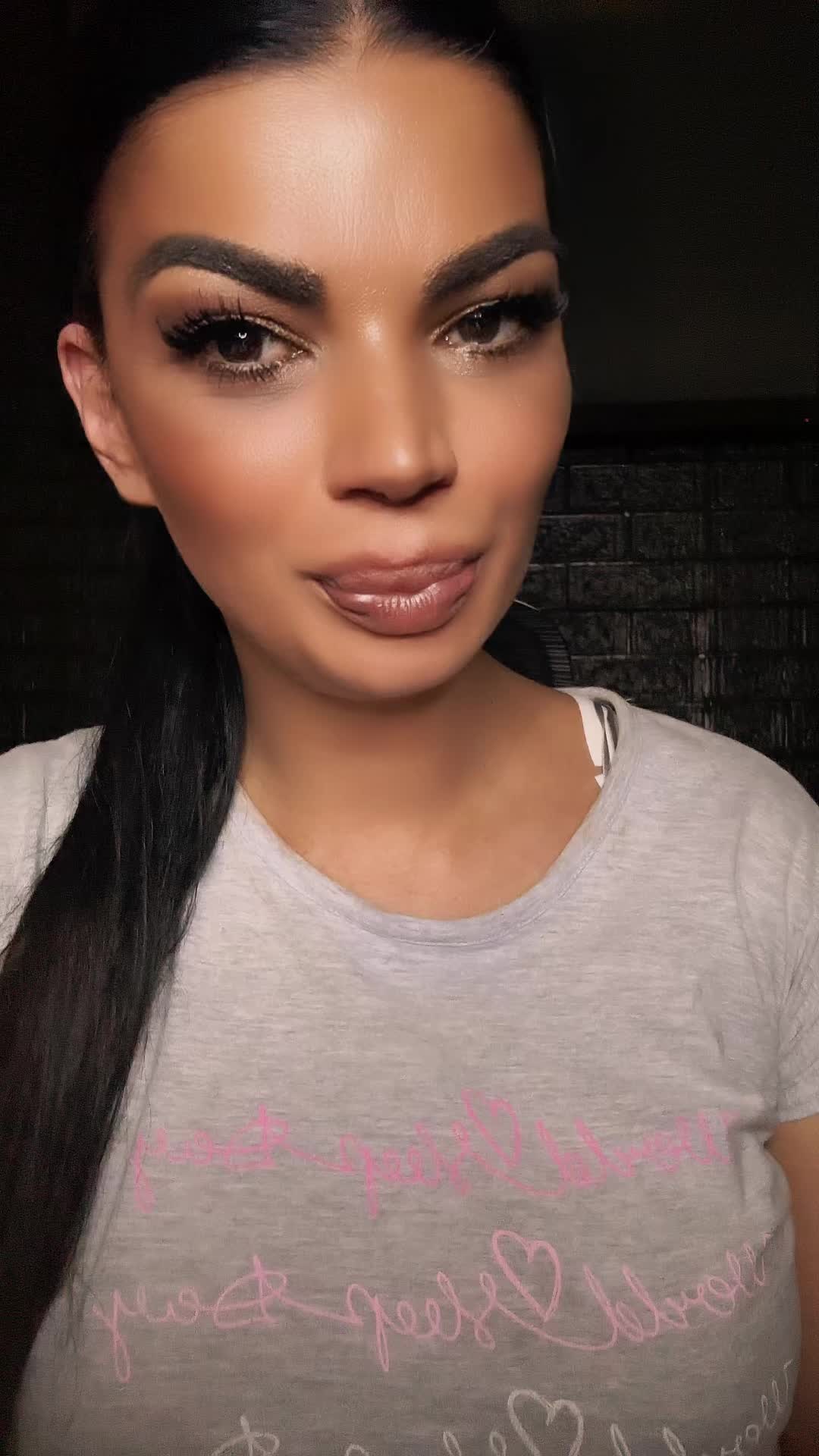 @BambinaHoney🐒