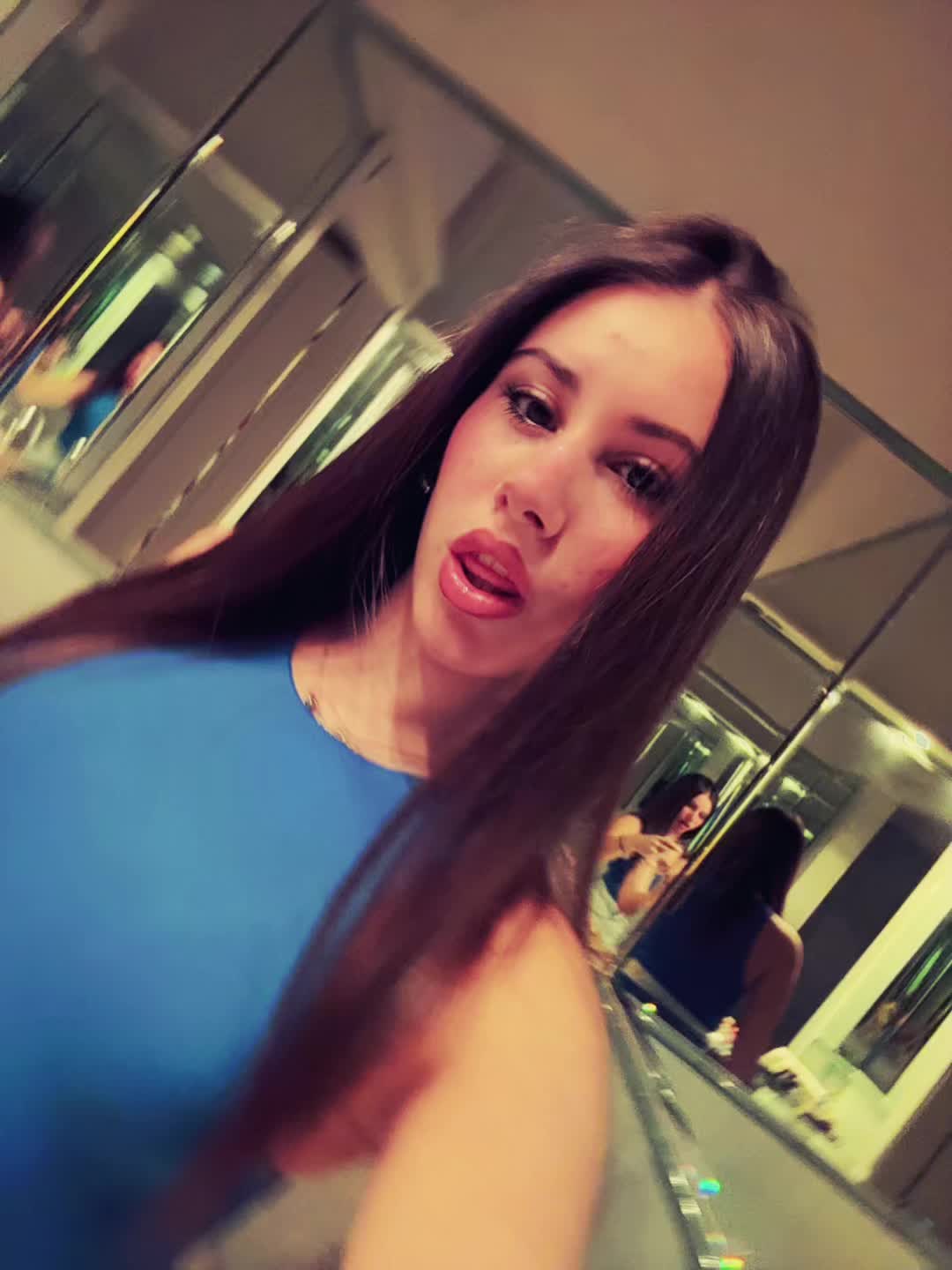 @siriaa