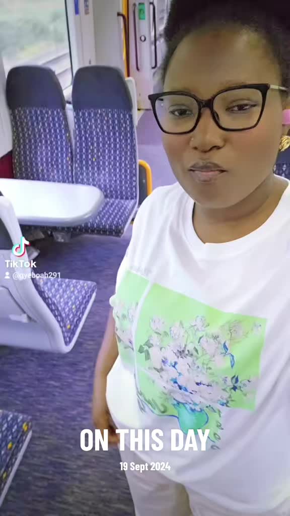 @Miss Nyhira💯💛🙏⚘️💐🍒❄️