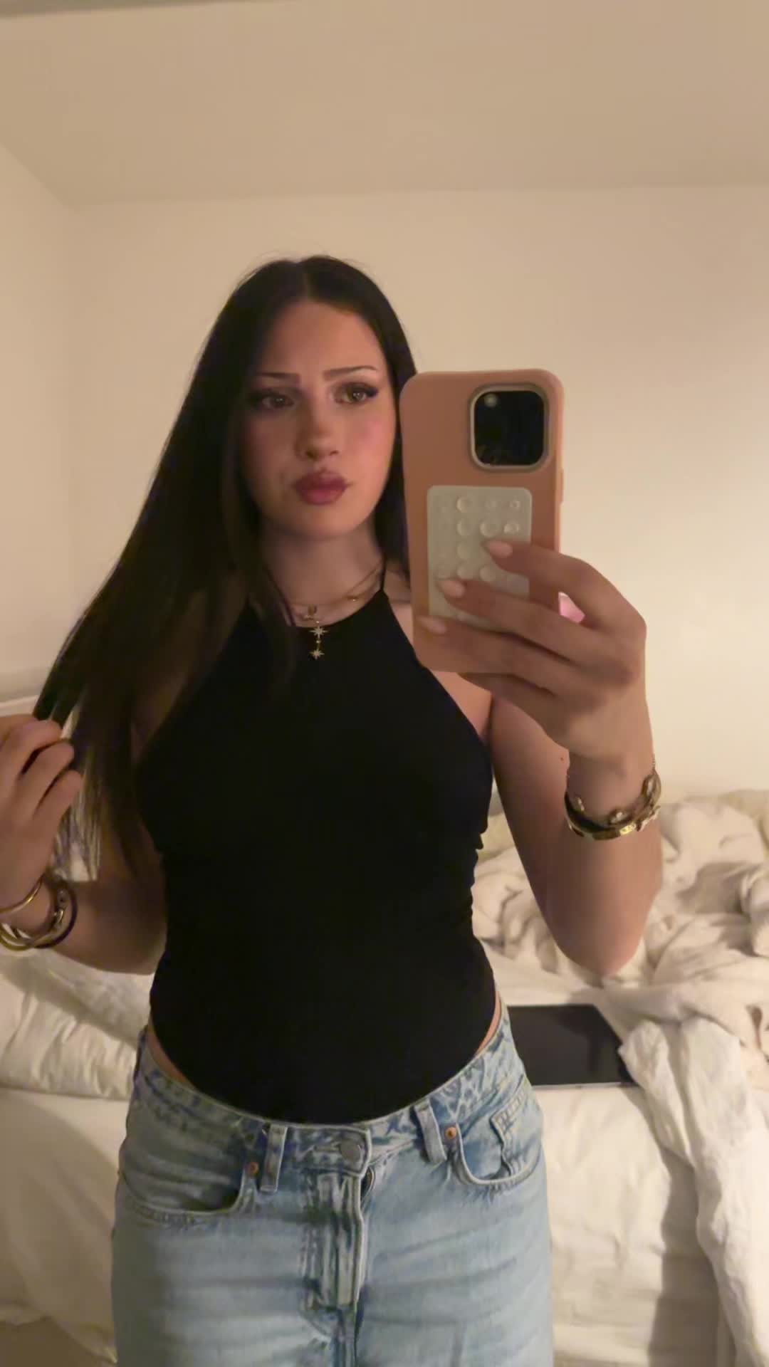 @camillehxs_