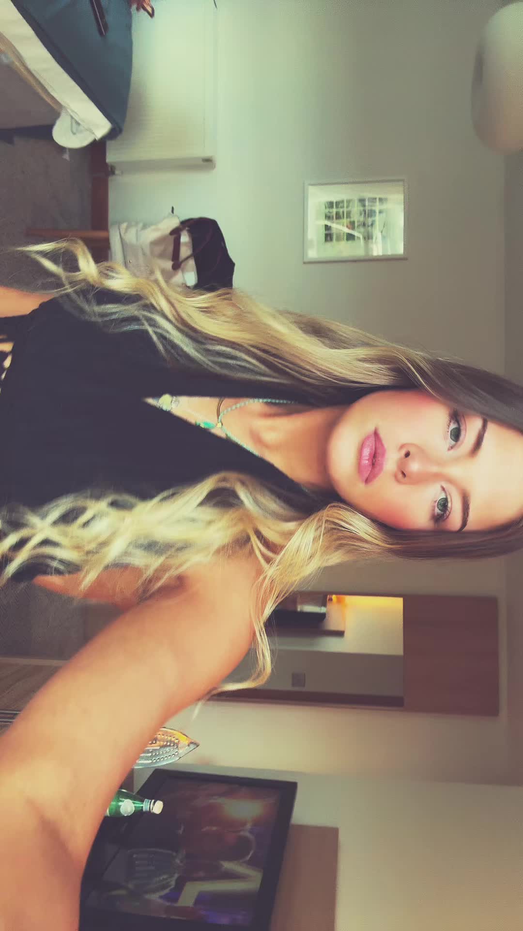 @✮Ellie✮