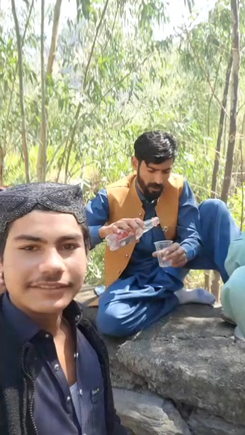 @moshen khan _m_m