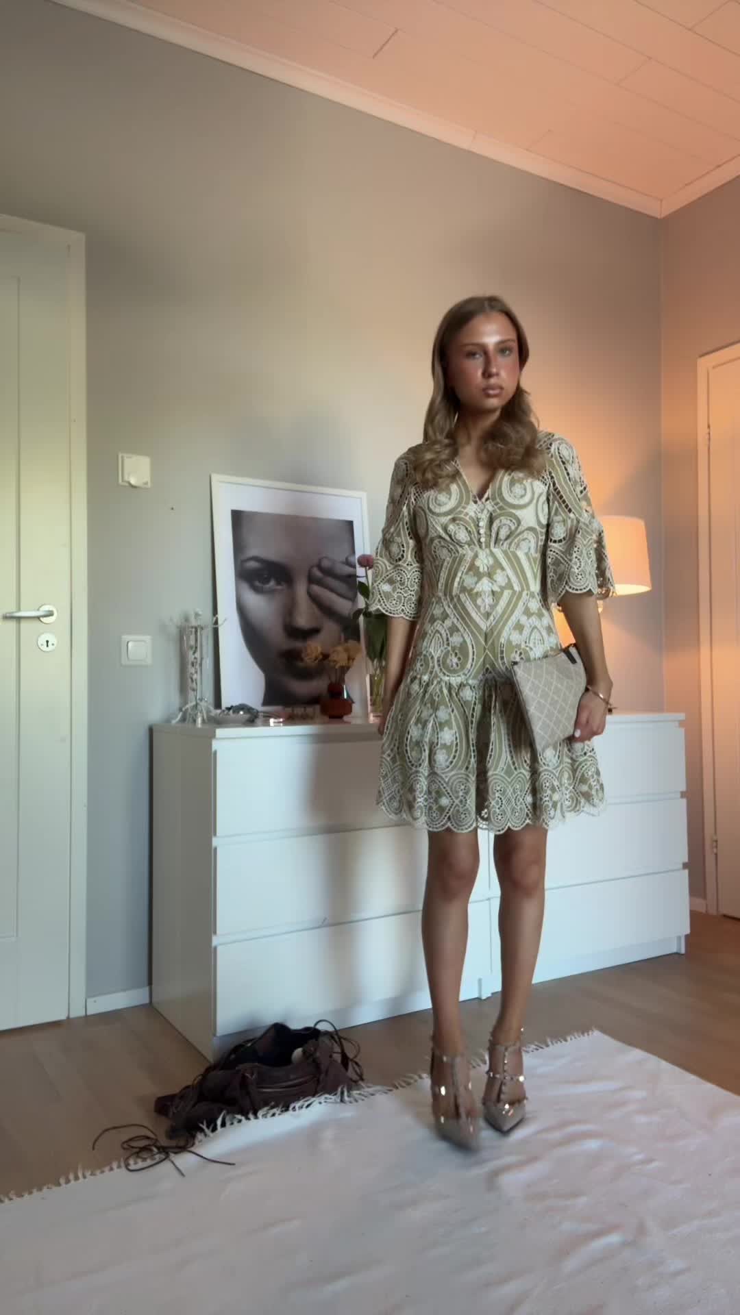 @𝐞𝐥𝐥𝐚