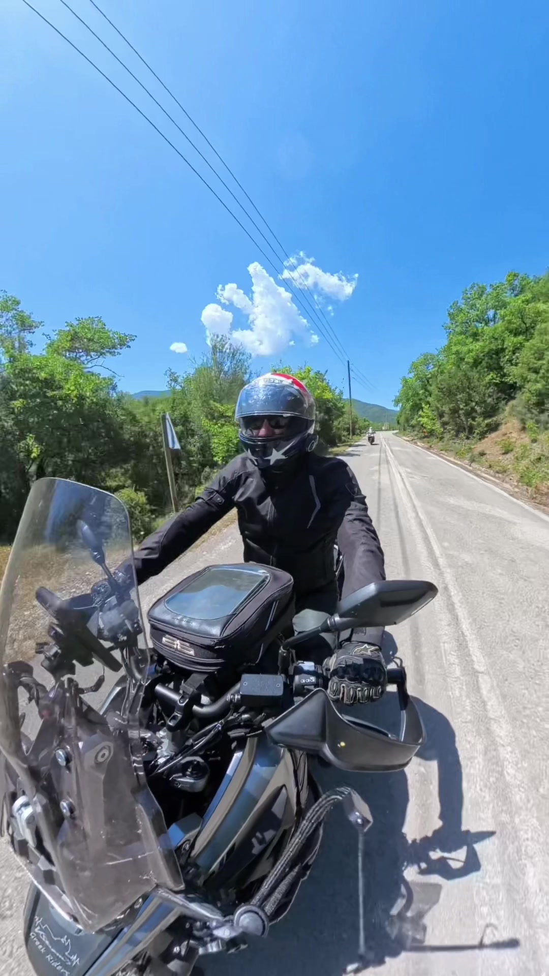 @Alex_vstrom_rider