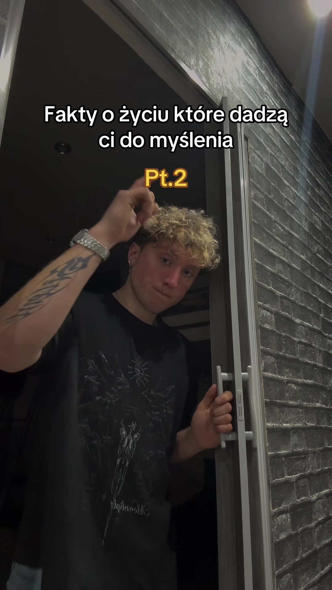 @xkrystian • ig: xkrystia_n <3