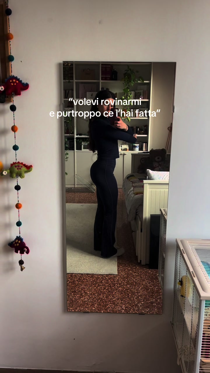 @Nora De Carlo