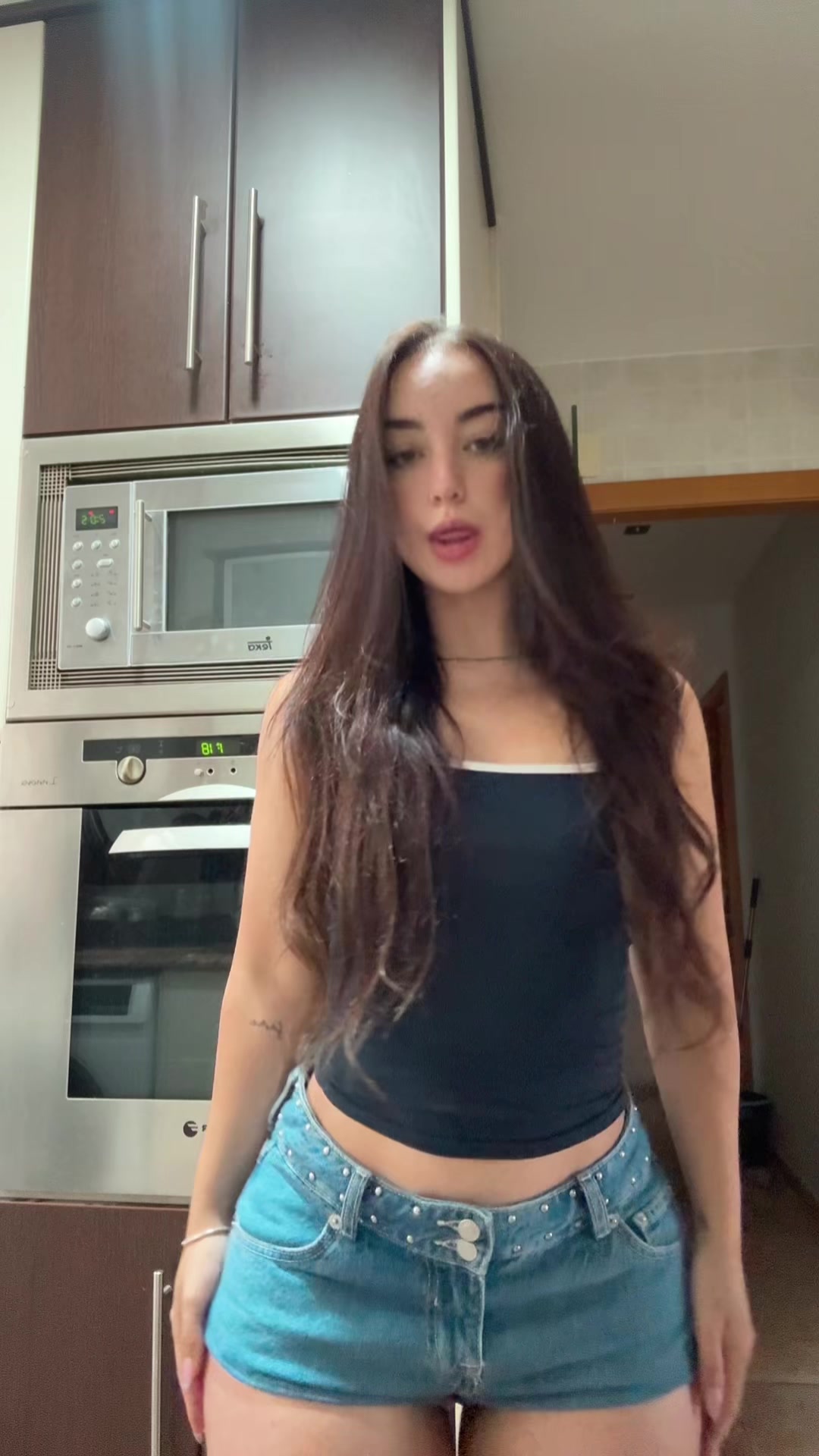 @•𝘣𝘺 𝘈𝘯𝘢