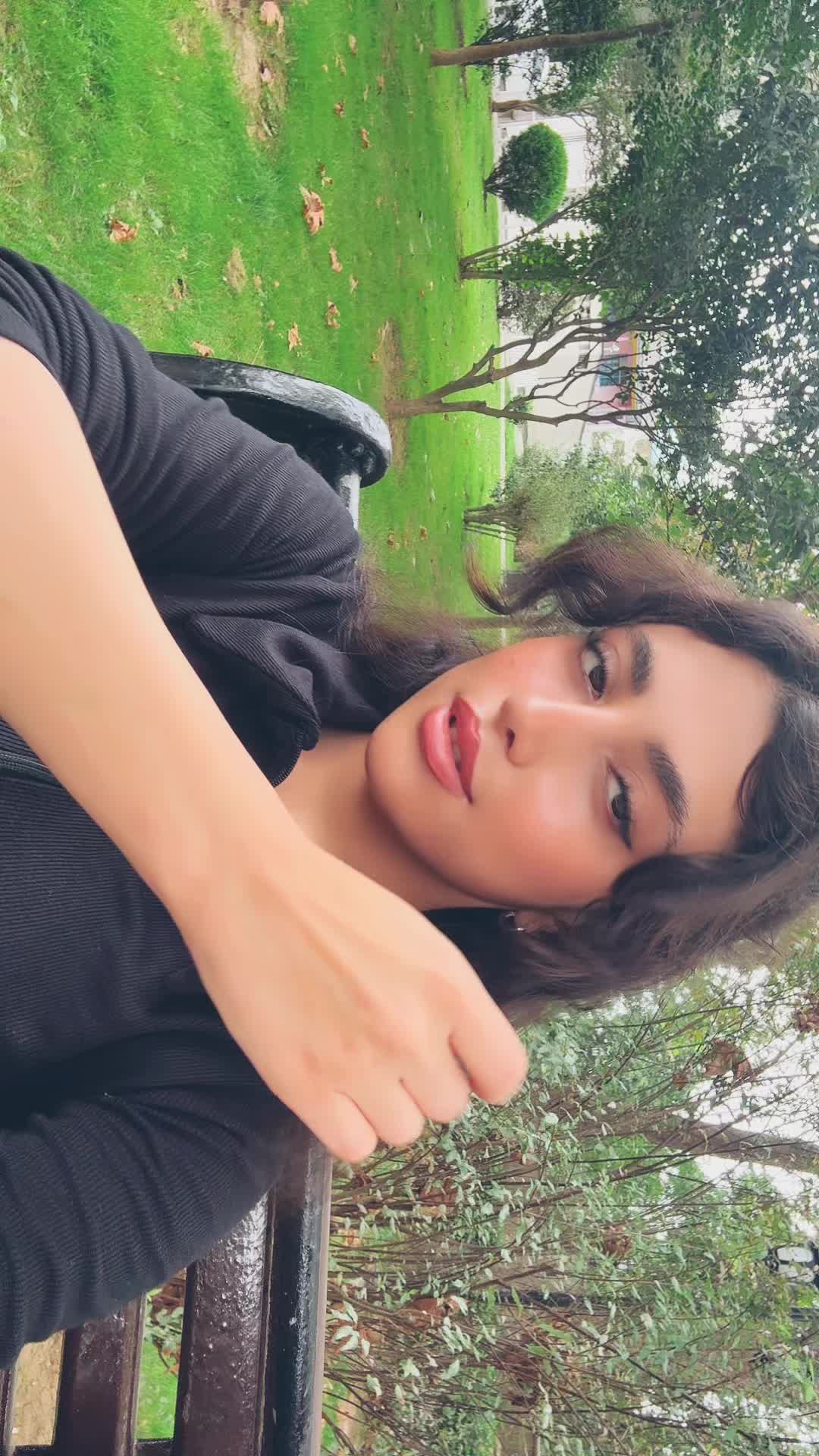 @Zhra